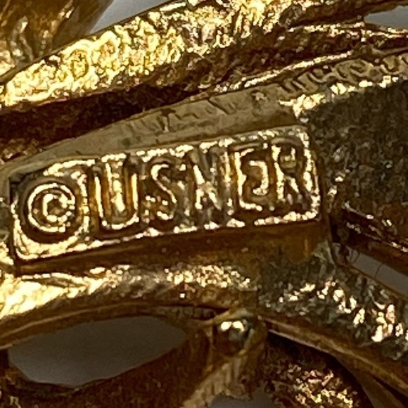 LiSNER Brooch Vintage Signed Gold Tone Swirl Knot - Picture 4 of 10